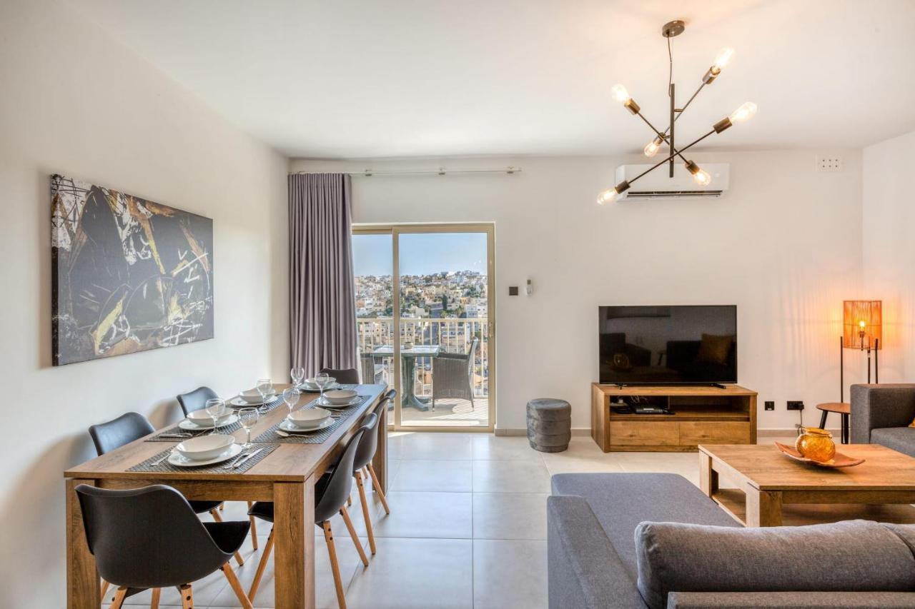 Pool Apartment Is-Swieqi Exterior photo